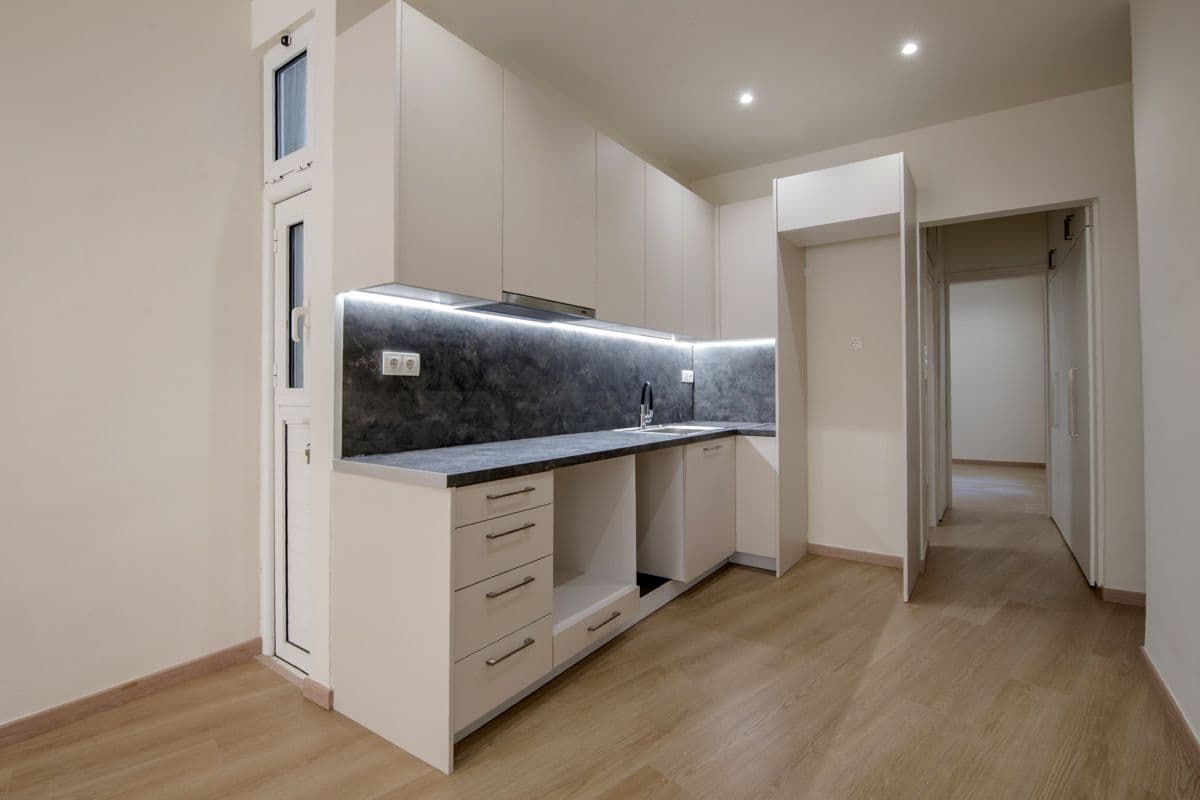 2-room Apartment, 74m² — Kipseli, built 1963