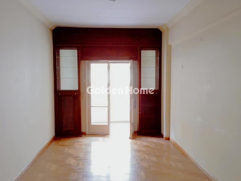 2-room Apartment, 124m² — Kipseli, built 1964 - 3