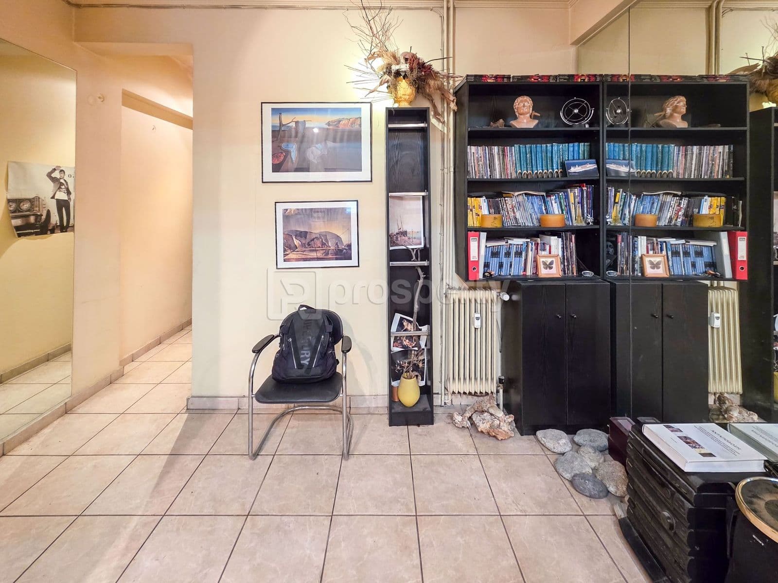 1-room Apartment, 65m² — Kipseli, built 1955 - 6